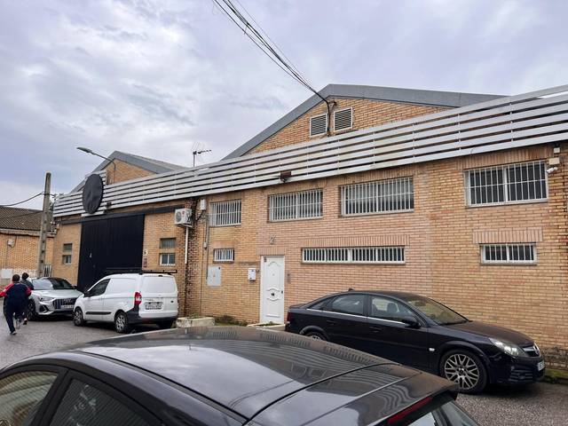 Nave industrial en Alquiler en MERCEDES BARRIS, 2 en La Cruz