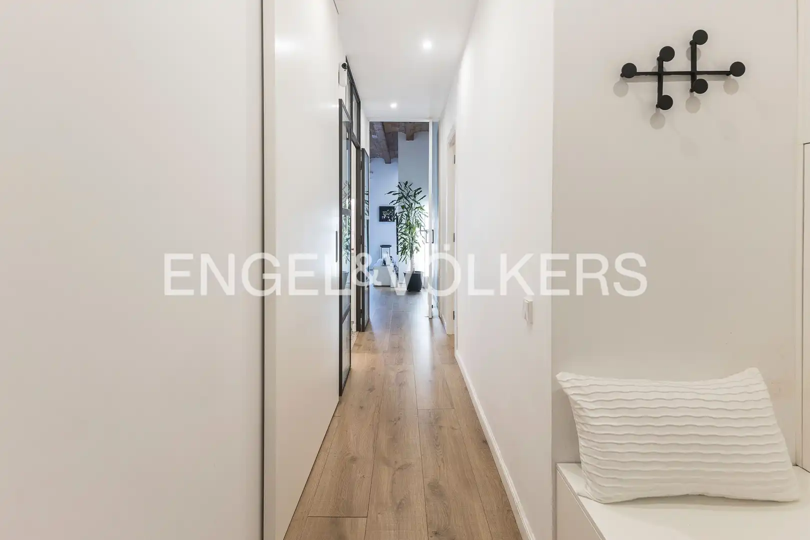 Flat for sale in Barcelona  with Air Conditioner, Heating and Balcony