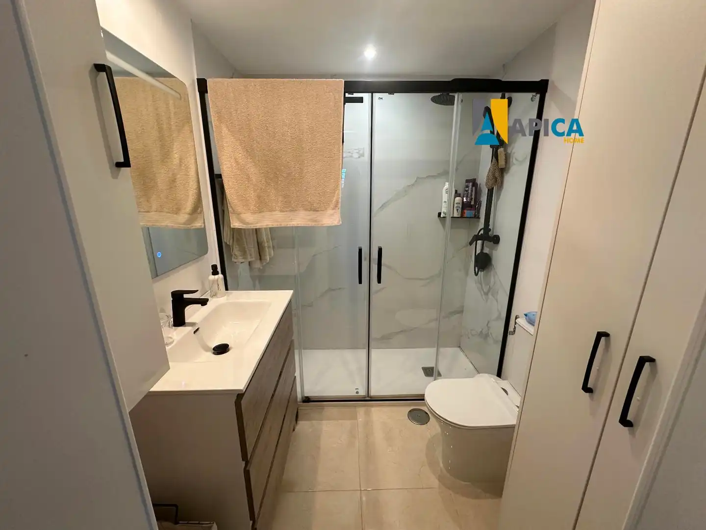 Bathroom of Flat for sale in El Puerto de Santa María  with Air Conditioner, Swimming Pool and Community pool