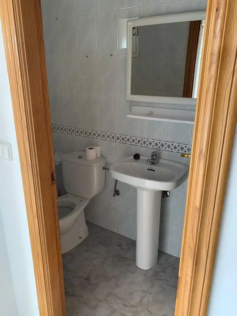 Baño de Casa adosada en venta en Ponferrada con Calefacción, Jardín privado y Terraza