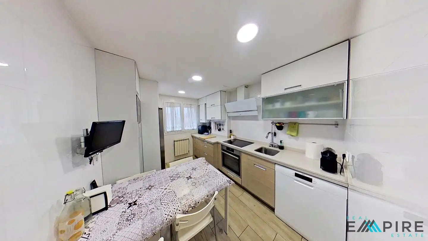 Cocina de Dúplex en venta en Parla con Aire acondicionado, Calefacción y Terraza