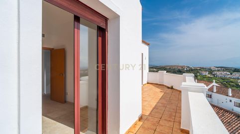 Foto 3 de Casa adosada en venta en Calle Doña Julia, Casares, Spain, -1, Doña Julia Golf, Casares