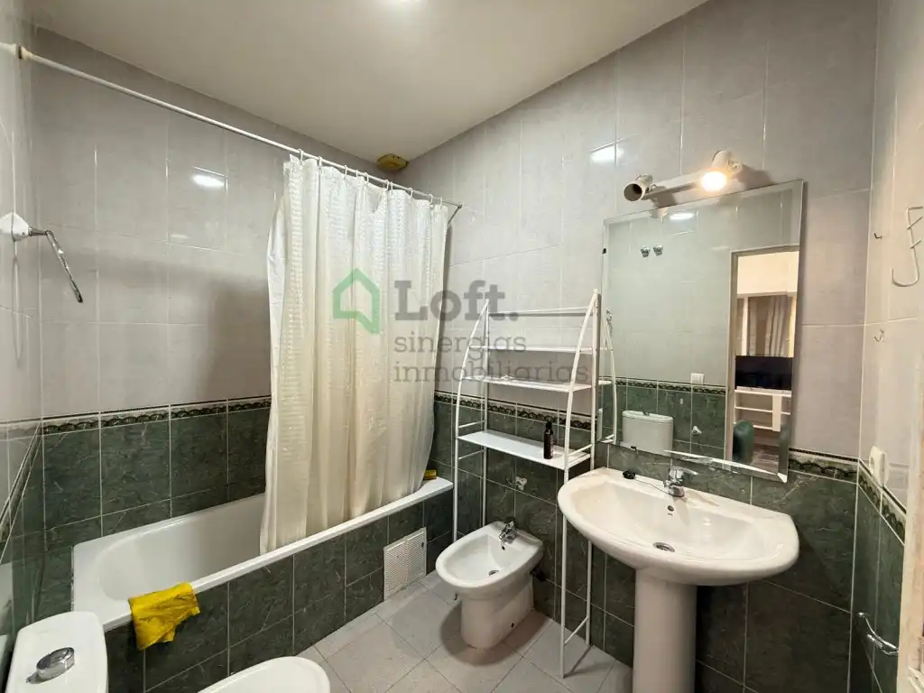 Bathroom of Flat for sale in Badajoz