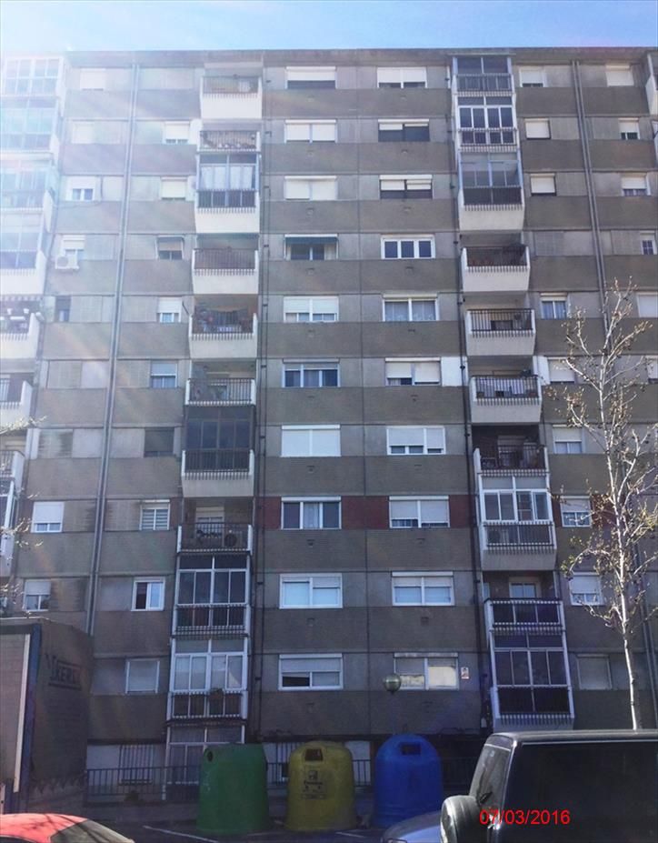 Vista exterior de Pis en venda en Badia del Vallès
