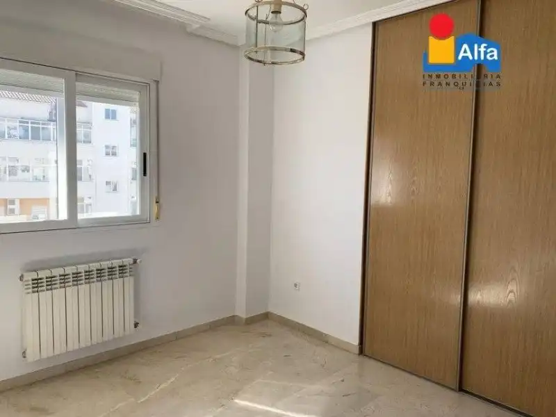 Habitación de Dúplex de alquiler en Cáceres con Aire acondicionado y Calefacción