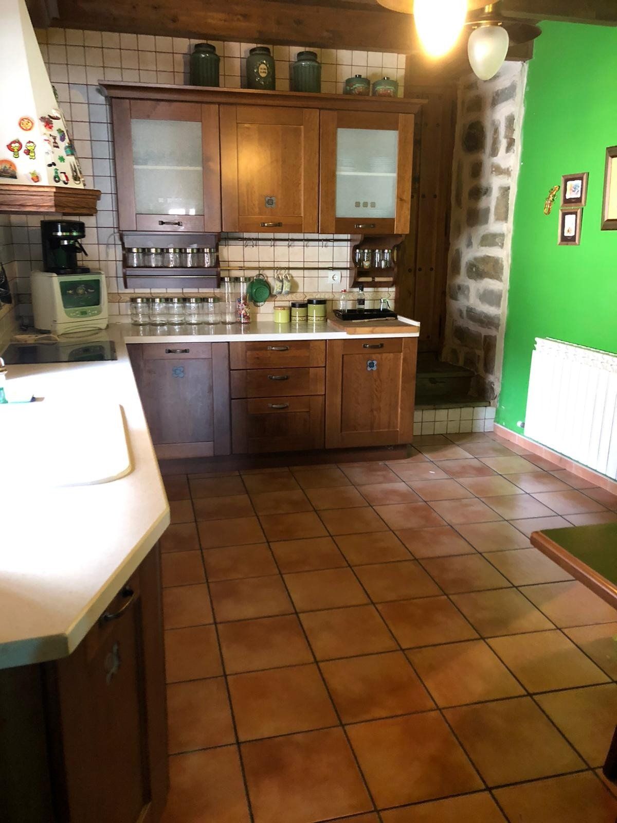 Cuina de Casa o xalet en venda en Cubillos del Sil amb Terrassa i Moblat