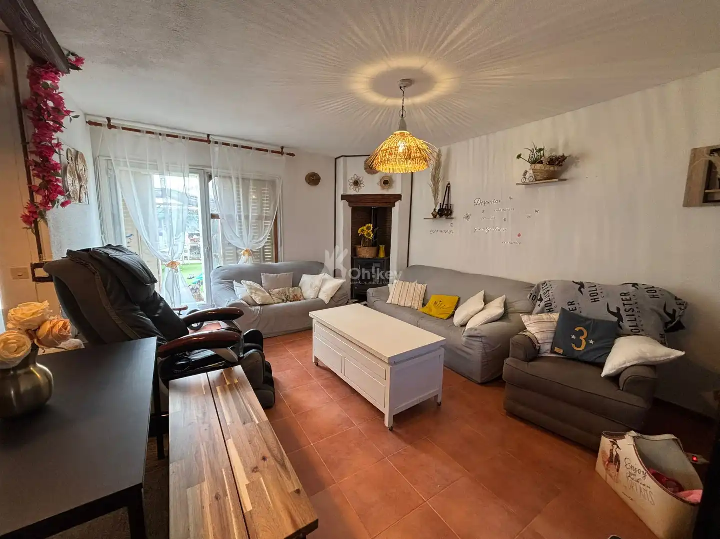 Sala d'estar de Casa o xalet en venda en Marchamalo amb Calefacció, Jardí privat i Terrassa