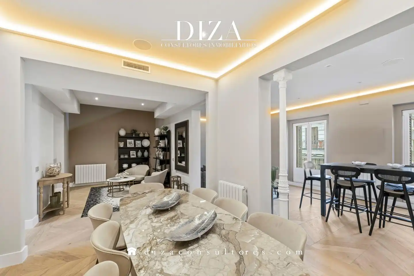 Piso con terraza en venta en Calle del Conde de Aranda