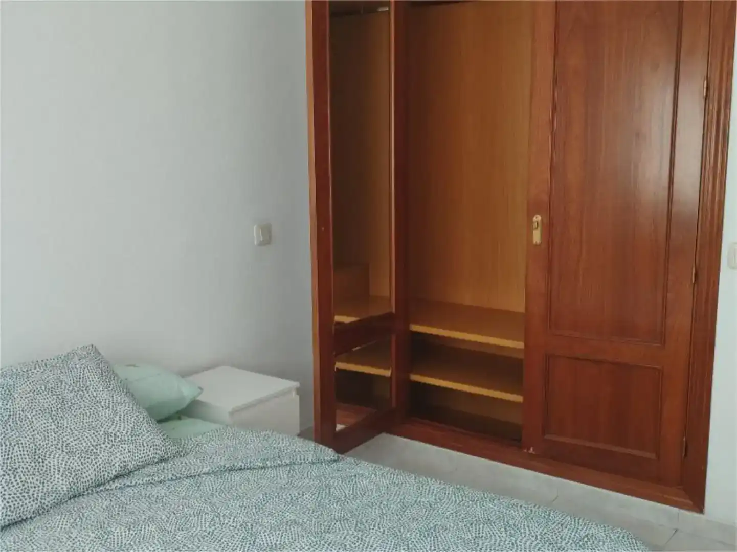 Dormitori de Casa adosada per a compartir en Ciempozuelos amb Aire condicionat, Piscina i Moblat