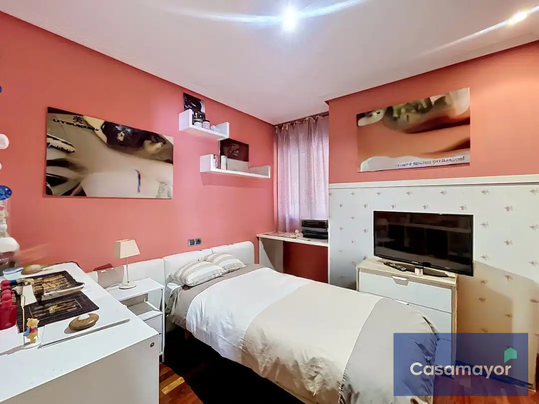 Habitación de Piso en venta en Alicante / Alacant con Aire acondicionado, Calefacción y Trastero