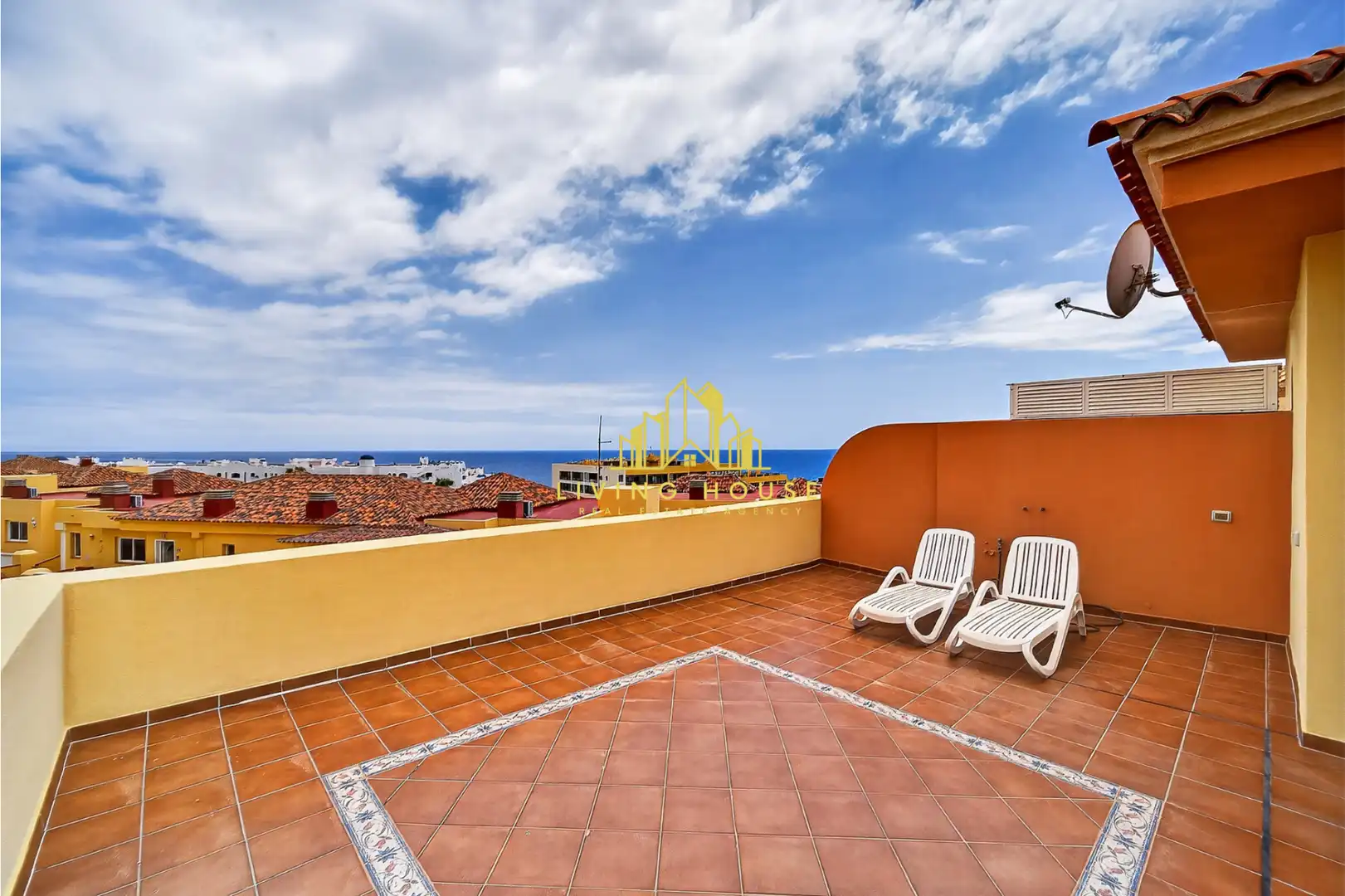 Terrasse von Dachboden zum Verkauf in San Miguel de Abona mit Terrasse, Möbliert und Ofen