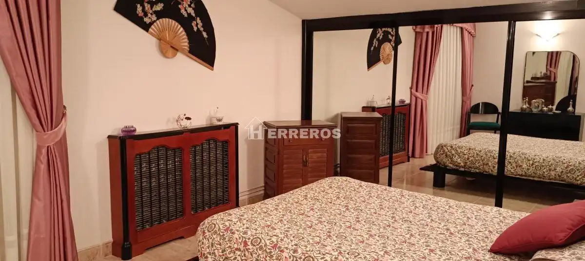 Dormitori de Casa o xalet en venda en Lanciego / Lantziego amb Calefacció, Terrassa i Traster