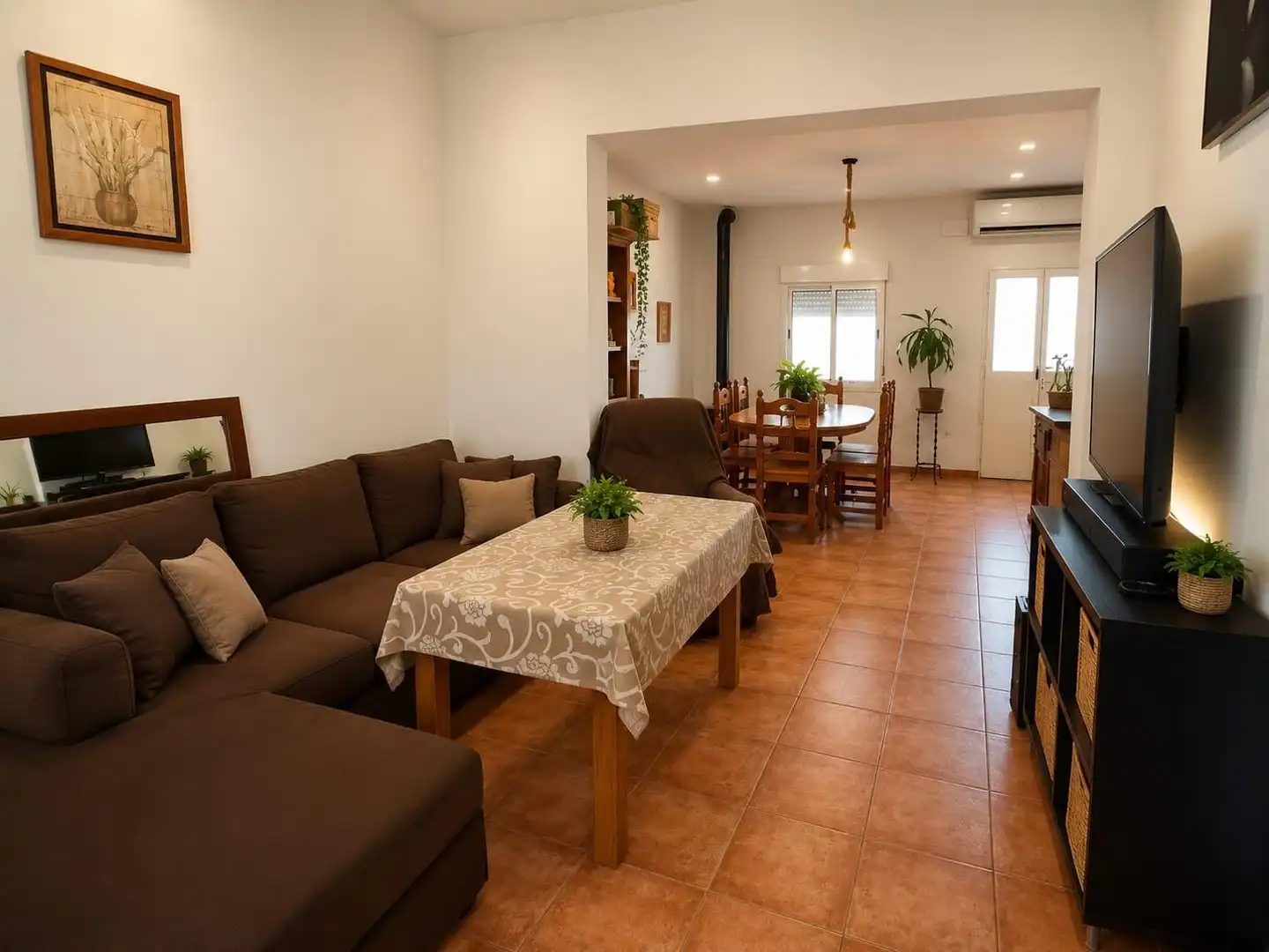 Sala d'estar de Casa adosada en venda en Gines amb Terrassa
