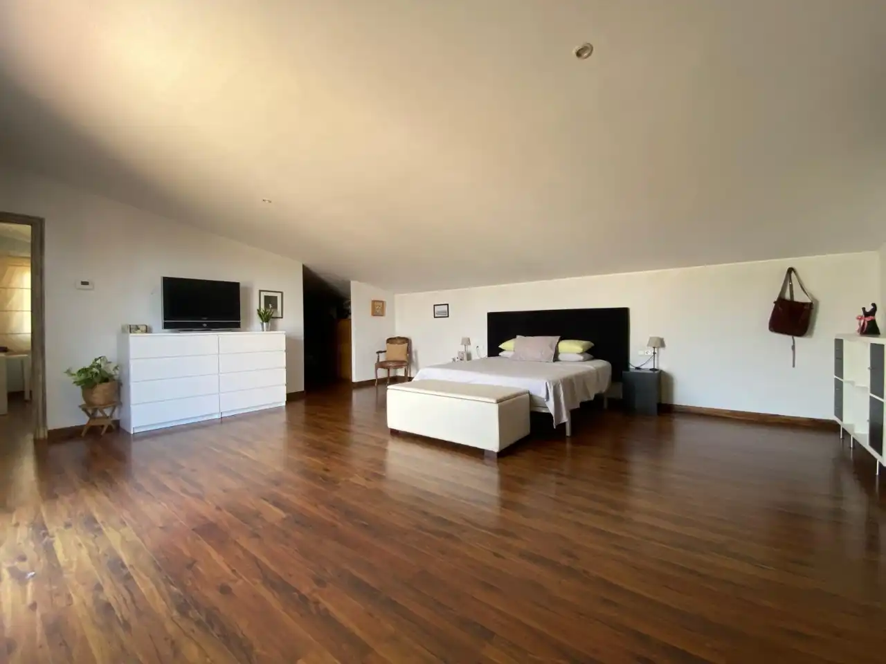 Habitación de Casa o chalet en venta en L'Estartit con Aire acondicionado, Calefacción y Jardín privado