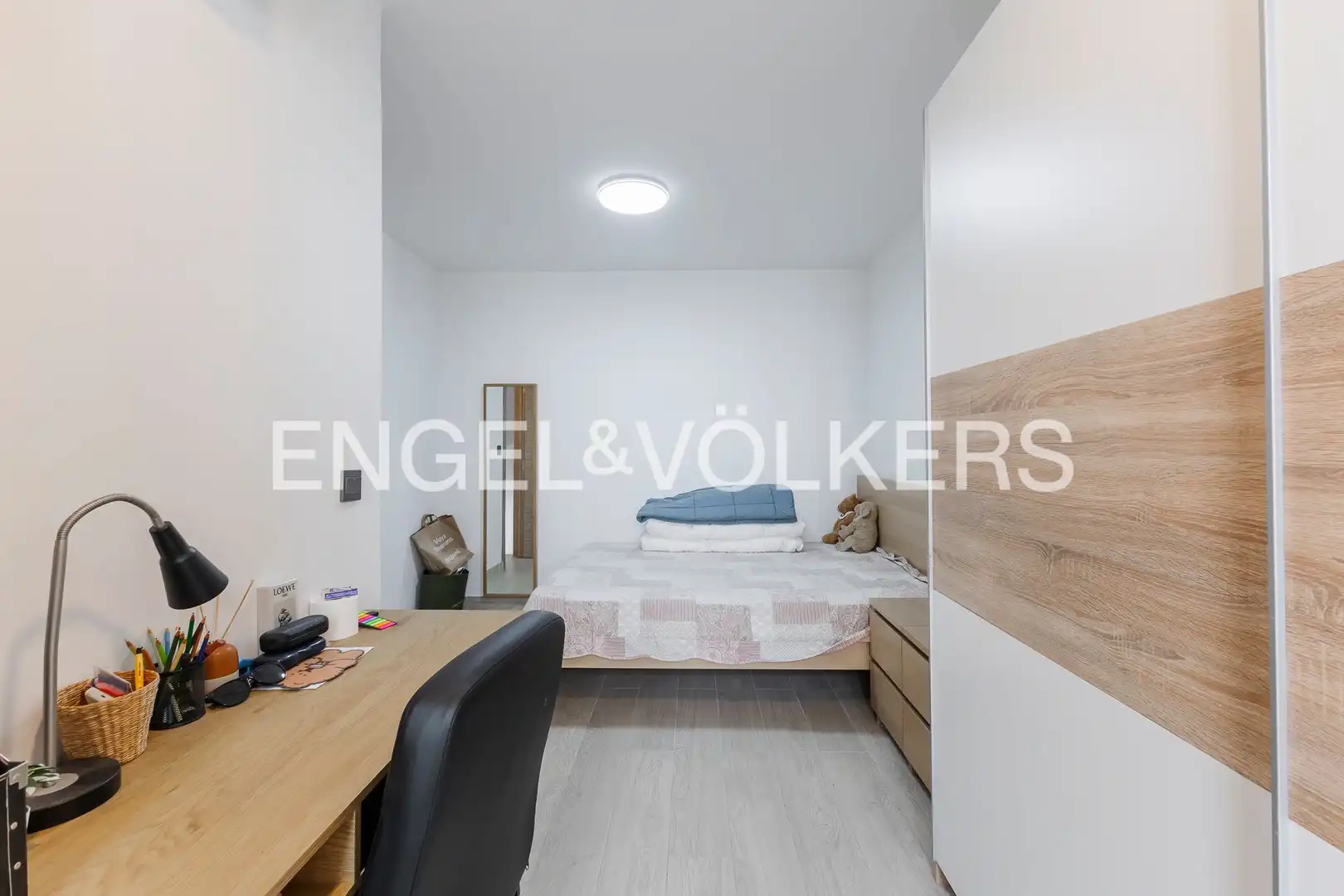Dormitori de Casa o xalet en venda en Barcelona amb Aire condicionat, Calefacció i Terrassa