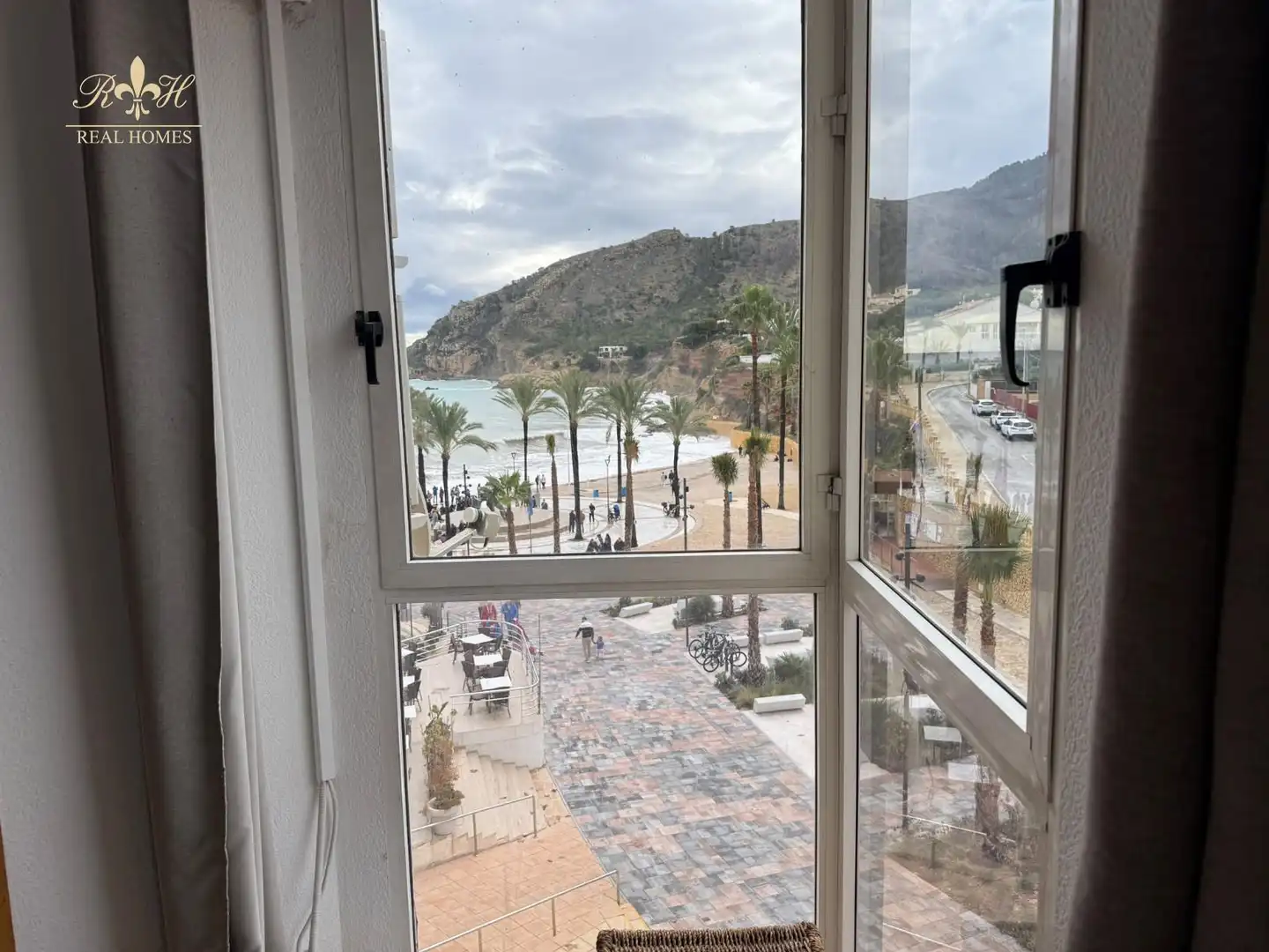 Außenansicht von Wohnung zur Miete in L'Alfàs del Pi mit Klimaanlage, Terrasse und Schwimmbad