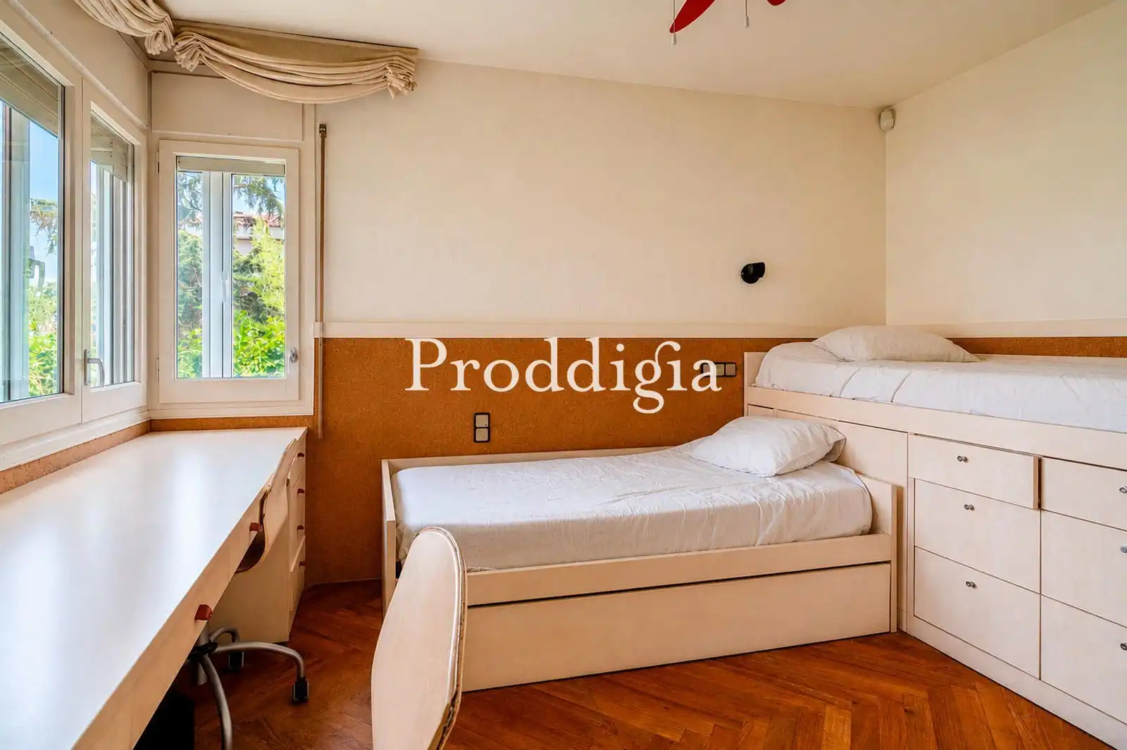 Habitación de Piso en venta en Sant Cugat del Vallès con Calefacción, Jardín privado y Terraza