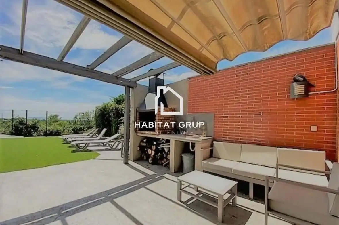 Casa con piscina en venta en Cassà de la Selva, imagen 3