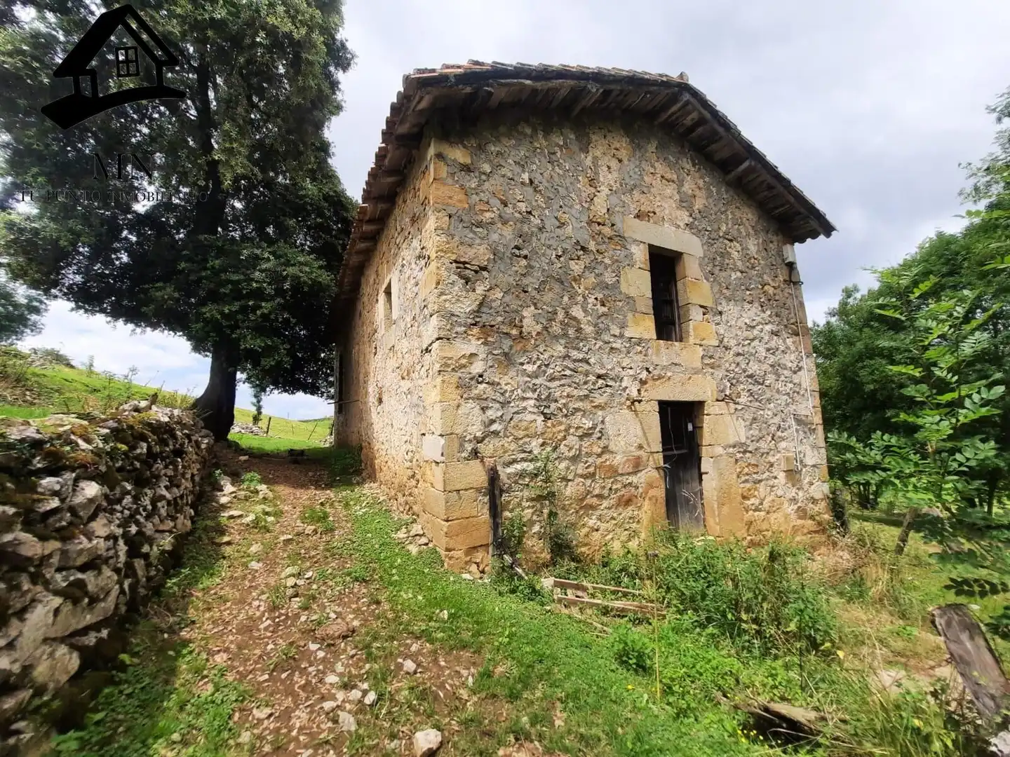 Casa rústica en venda a Villafufre, imagen 7