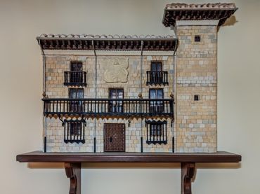 Maison rustique avec balcon à vendre à Calle MEDINA