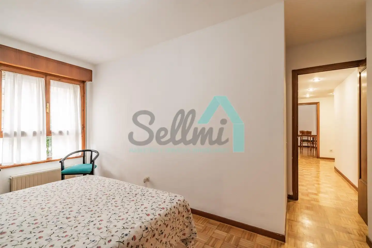 Habitación de Piso de alquiler en Oviedo  con Calefacción, Parquet y Terraza