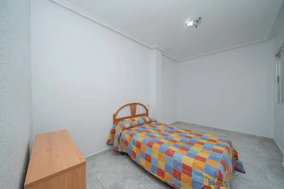 Habitación de Piso en venta en Orihuela con Calefacción y Trastero
