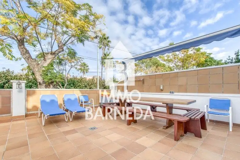 Casa o chalet en venta en Requesens, 125, Requesens