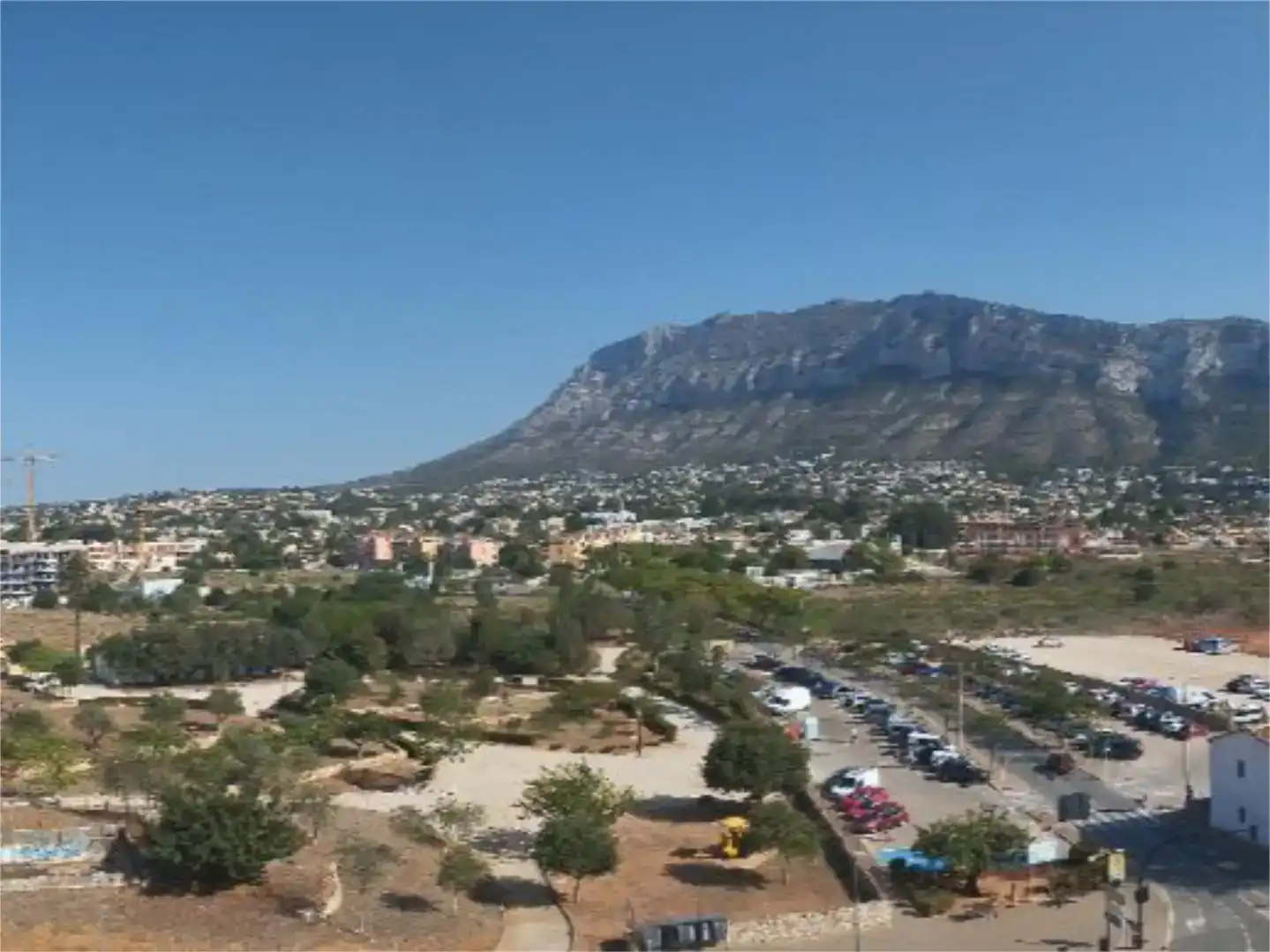 Vista exterior de Piso para compartir en Dénia con Piscina, Amueblado y Balcón