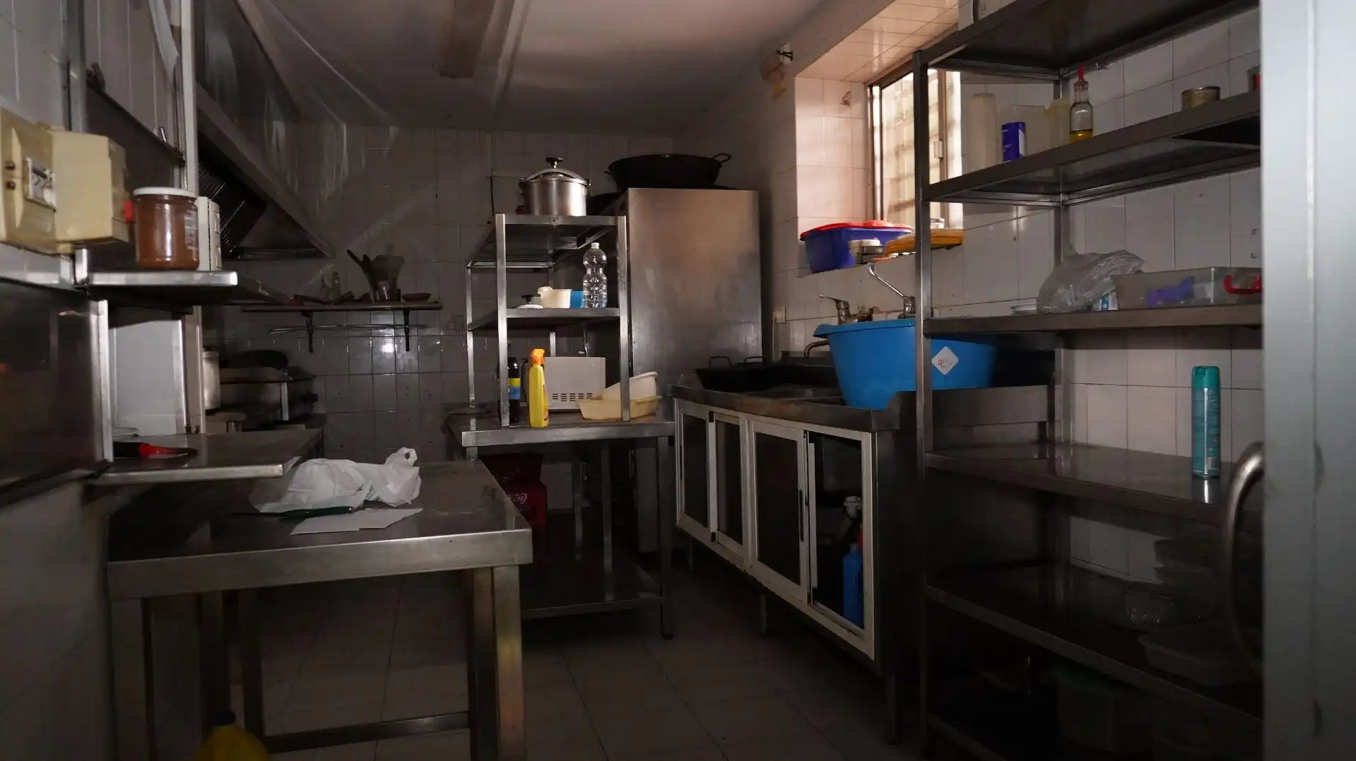 Cuina de Casa adosada en venda en Motril amb Aire condicionat i Terrassa