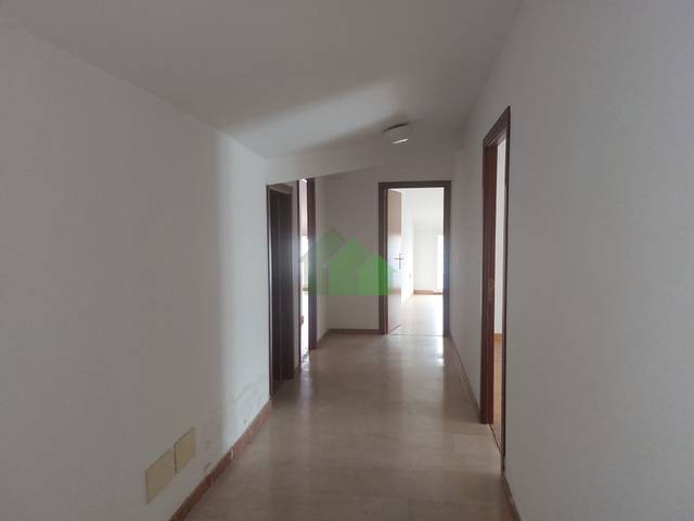 Local comercial en Alquiler en Montijo