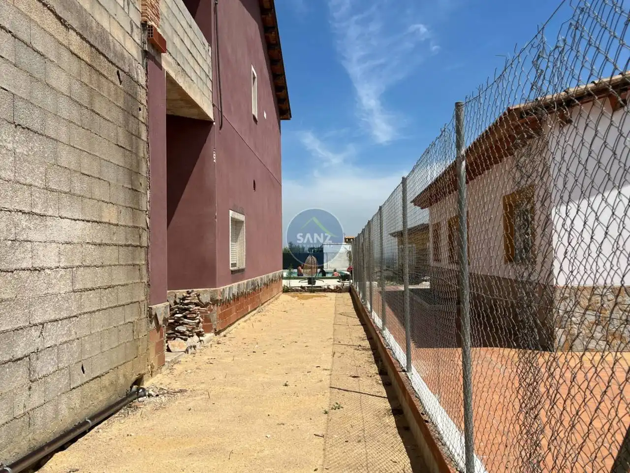 Parking de Casa o chalet en venta en L'Énova con Aire acondicionado, Jardín privado y Terraza