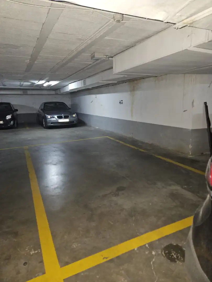 Parking of Flat for sale in San Juan de Aznalfarache  with Air Conditioner and Community pool