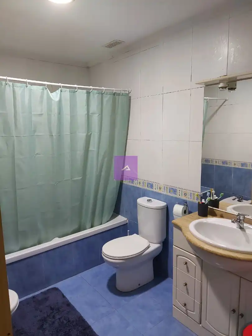 Bathroom of Flat for sale in L'Alcúdia  with Terrace and Storage room