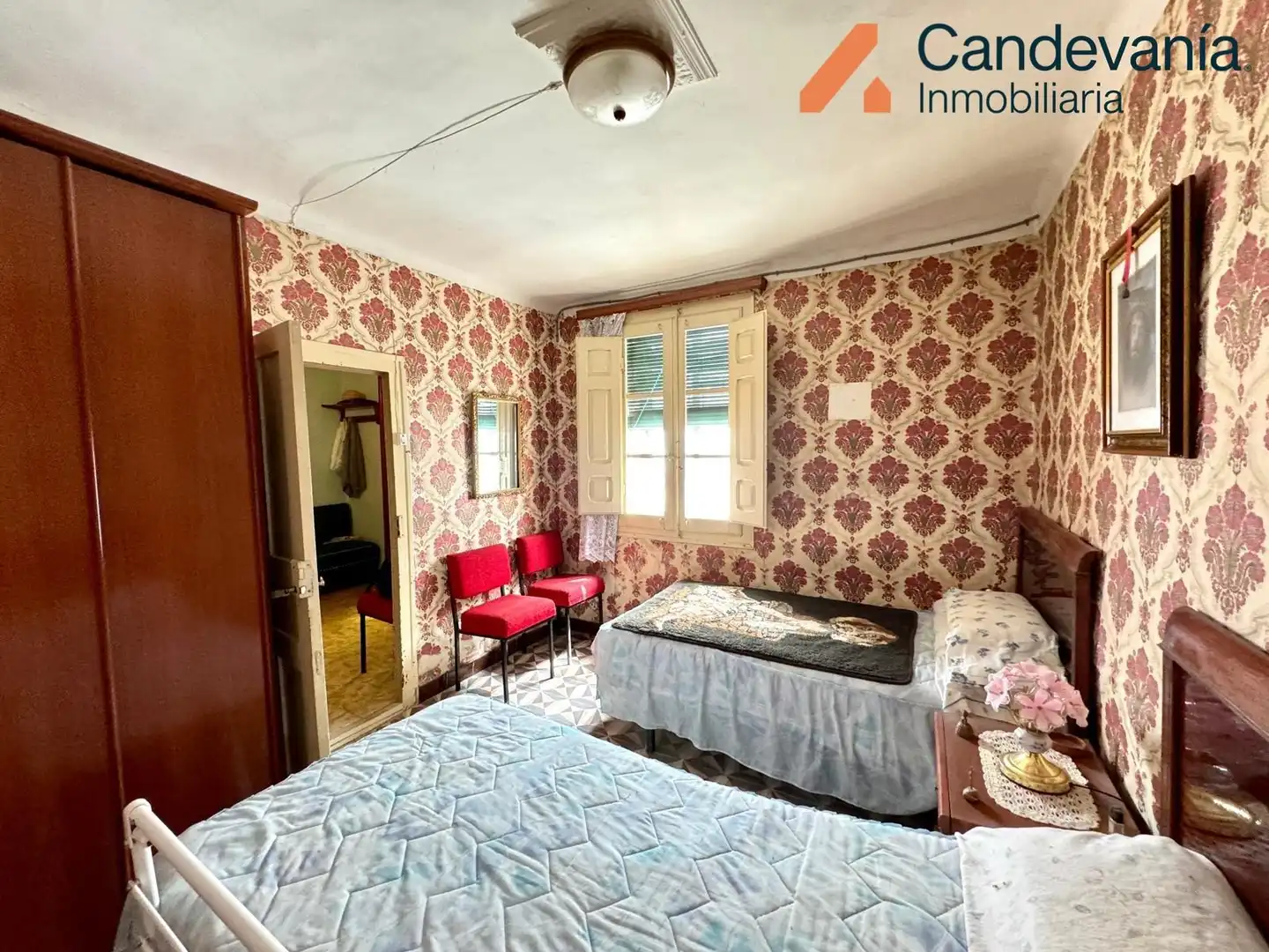 Schlafzimmer von Country house zum Verkauf in San Mateo de Gállego mit Heizung und Privatgarten