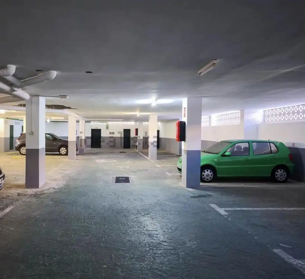 Aparcament de Planta baixa en venda en Alcalá