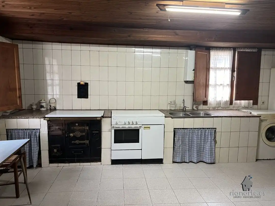 Cuina de Casa o xalet en venda en Cabrales