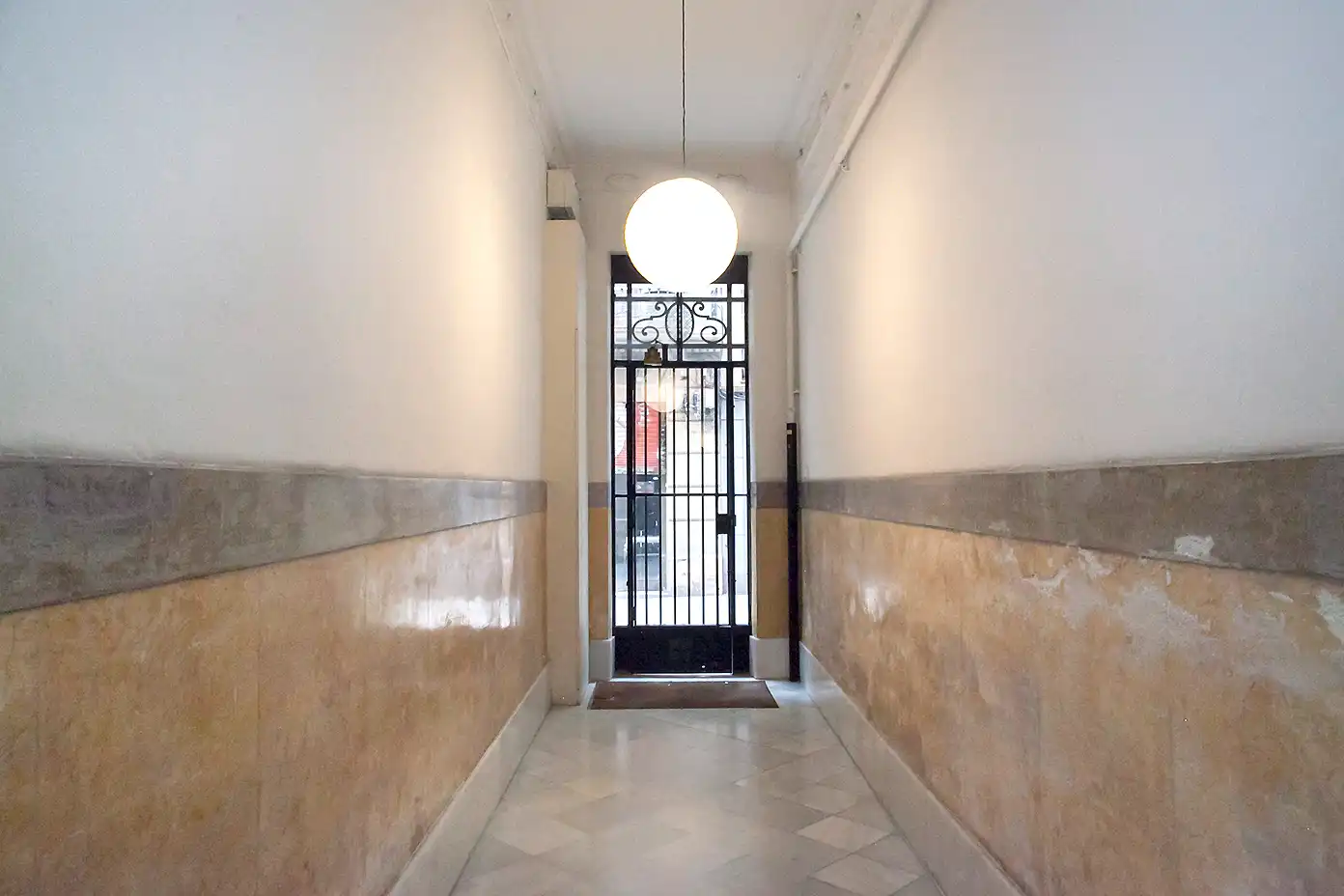 Piso con terraza en venta en Carrer de Pere Serafí, imagen 2