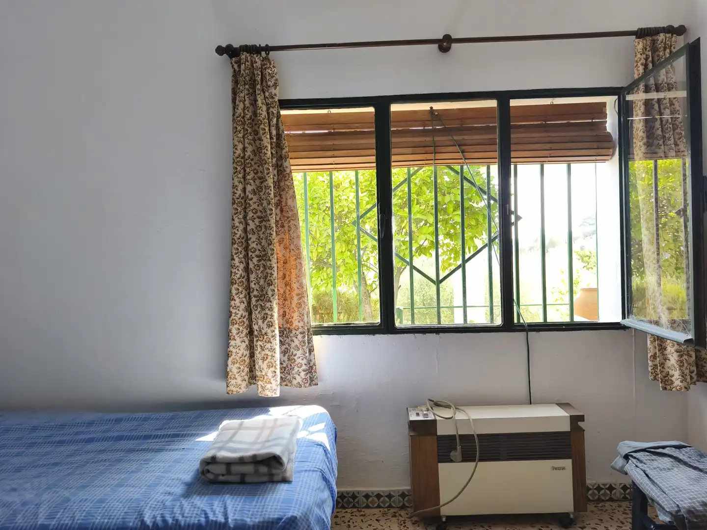 Casa rústica amb jardí en venda a Cazalla de la Sierra, imagen 11