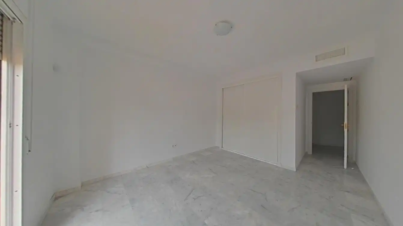 Flat for sale in Marbella  with Storage room and Swimming Pool
