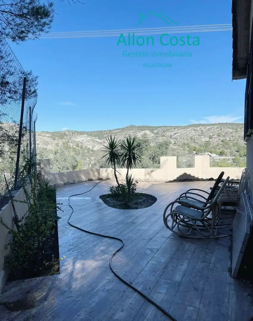 House with pool for sale in Relleu, imagen 6