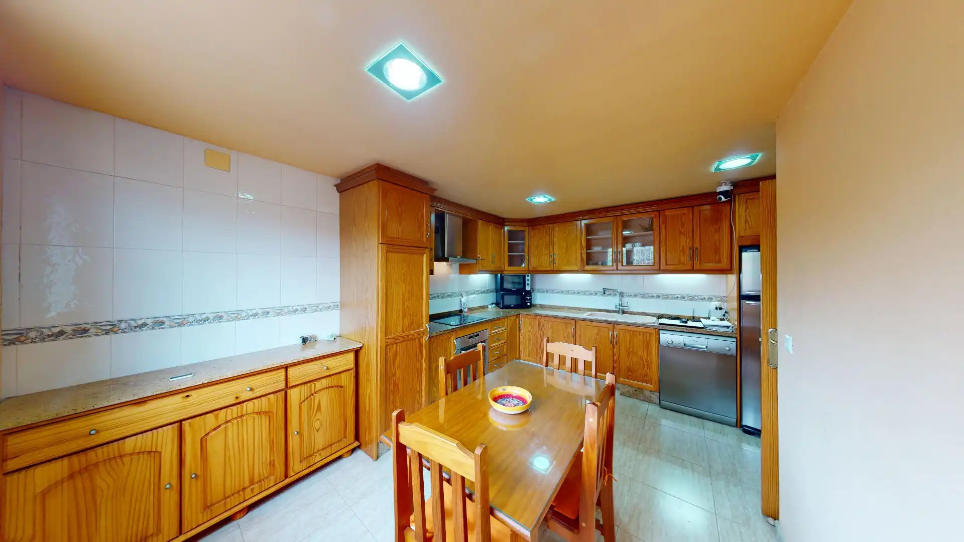 Cocina de Casa o chalet en venta en Alicante / Alacant con Aire acondicionado, Jardín privado y Terraza