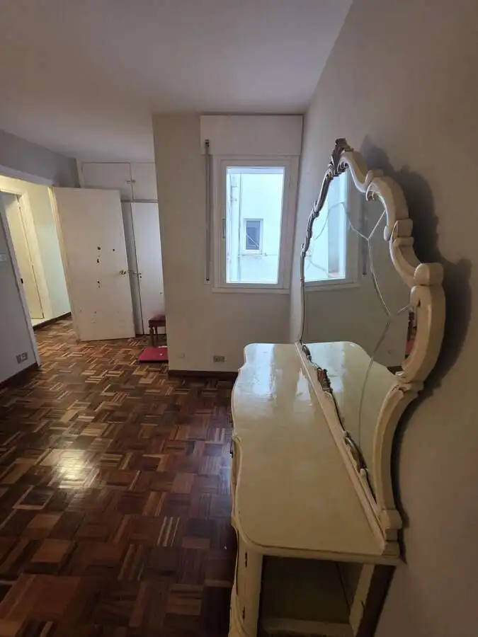 Habitación de Piso en venta en Avilés con Calefacción, Terraza y Trastero
