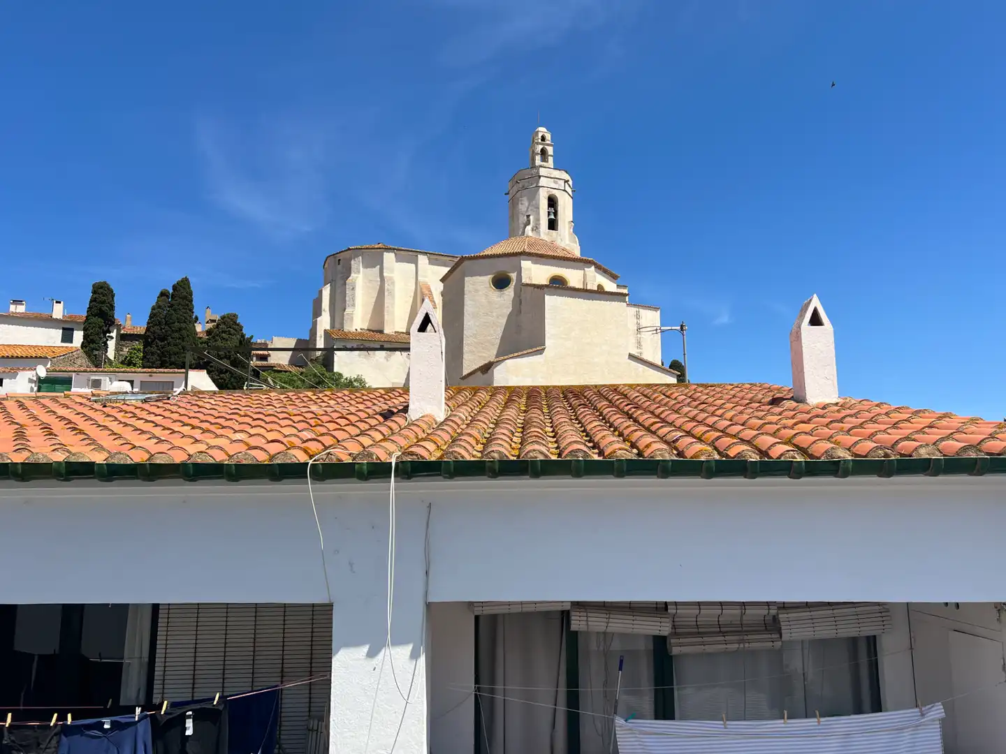 Außenansicht von Einfamilien-Reihenhaus zum Verkauf in Cadaqués mit Klimaanlage und Heizung