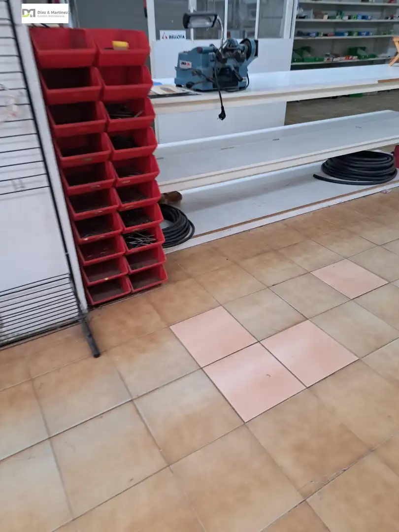 Local comercial de lloguer a Villaturiel, imagen 6