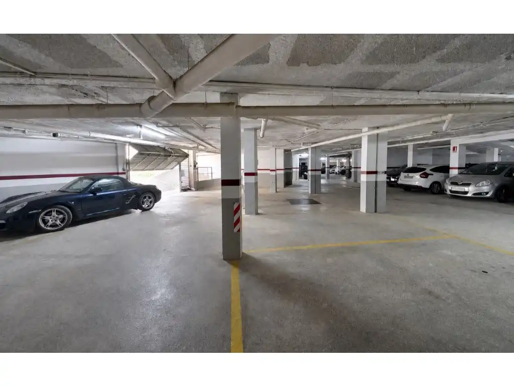 Parking de Dúplex en venta en El Pla del Penedès con Horno, Balcón y Piscina comunitaria