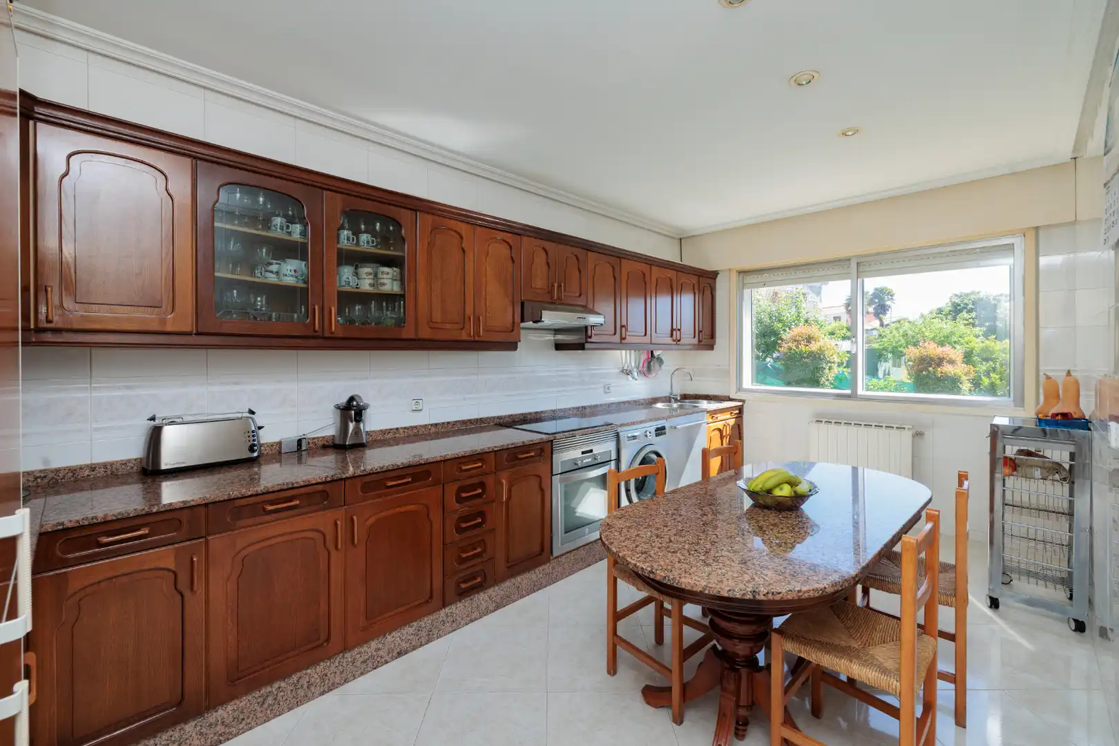 Cocina de Casa o chalet en venta en Vigo  con Jardín privado, Parquet y Terraza