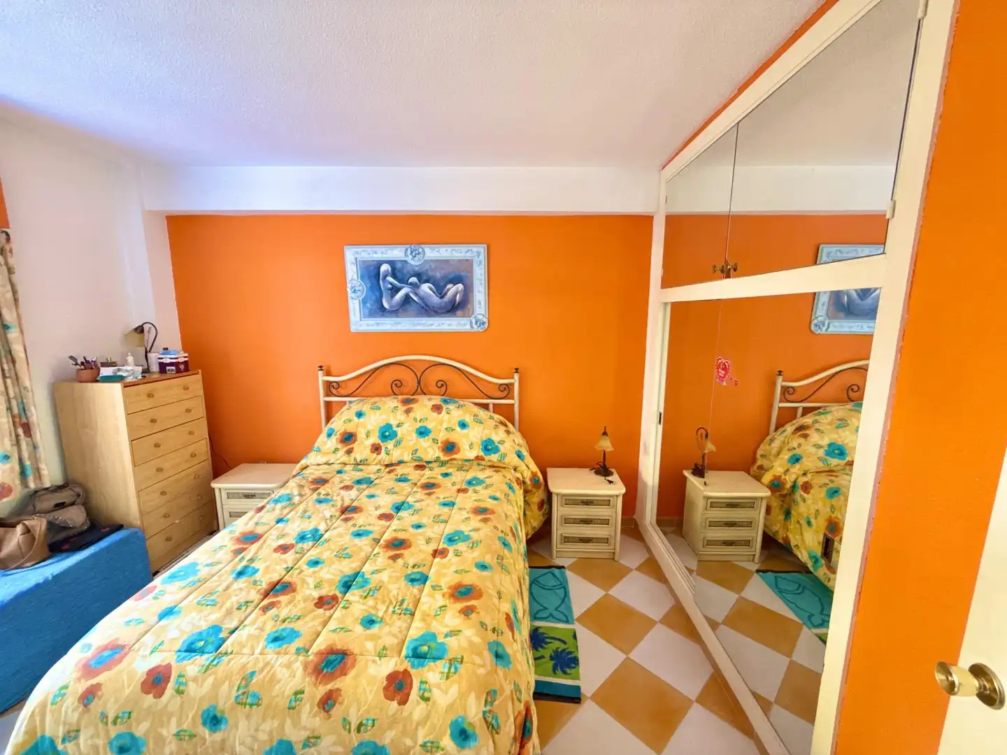 Habitación de Apartamento en venta en Torremolinos con Terraza, Amueblado y Piscina comunitaria