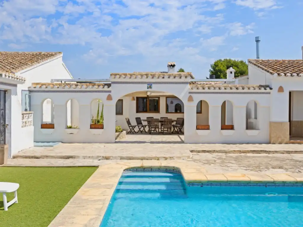 House with pool for sale in Partides comunes - Adsubia