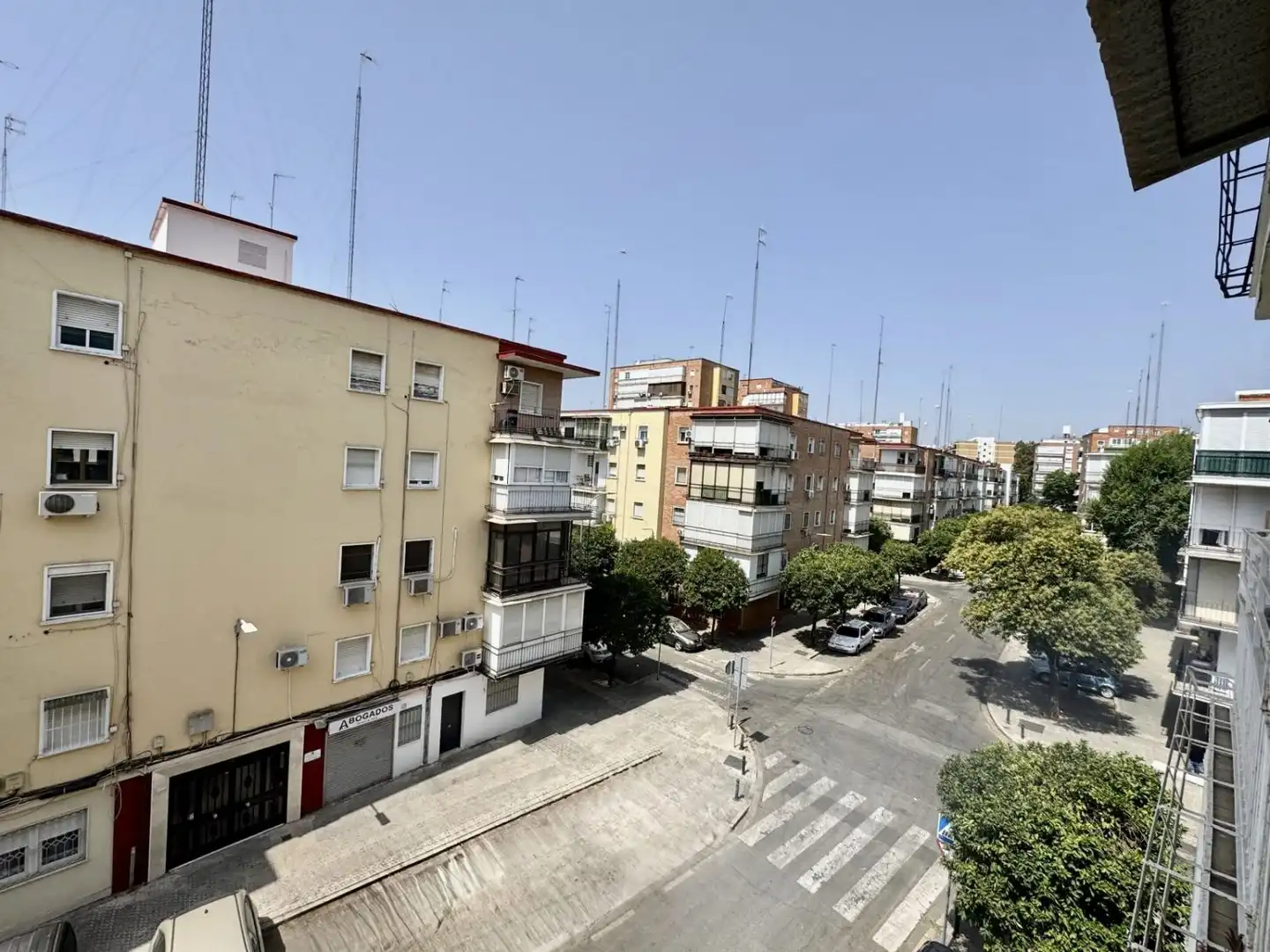 Vista exterior de Pis en venda en Sevilla amb Terrassa