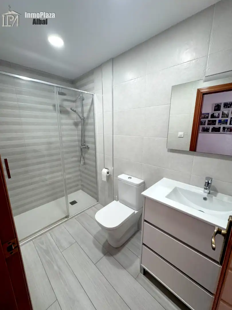 Badezimmer von Maisonette zum Verkauf in Albal mit Klimaanlage und Terrasse